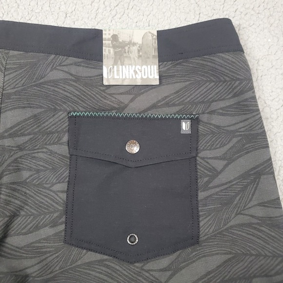 Linksoul Boardwalker Shorts Mens‎ 38" Board Shorts Black Leaf Print Hybrid Surf - Picture 6 of 14